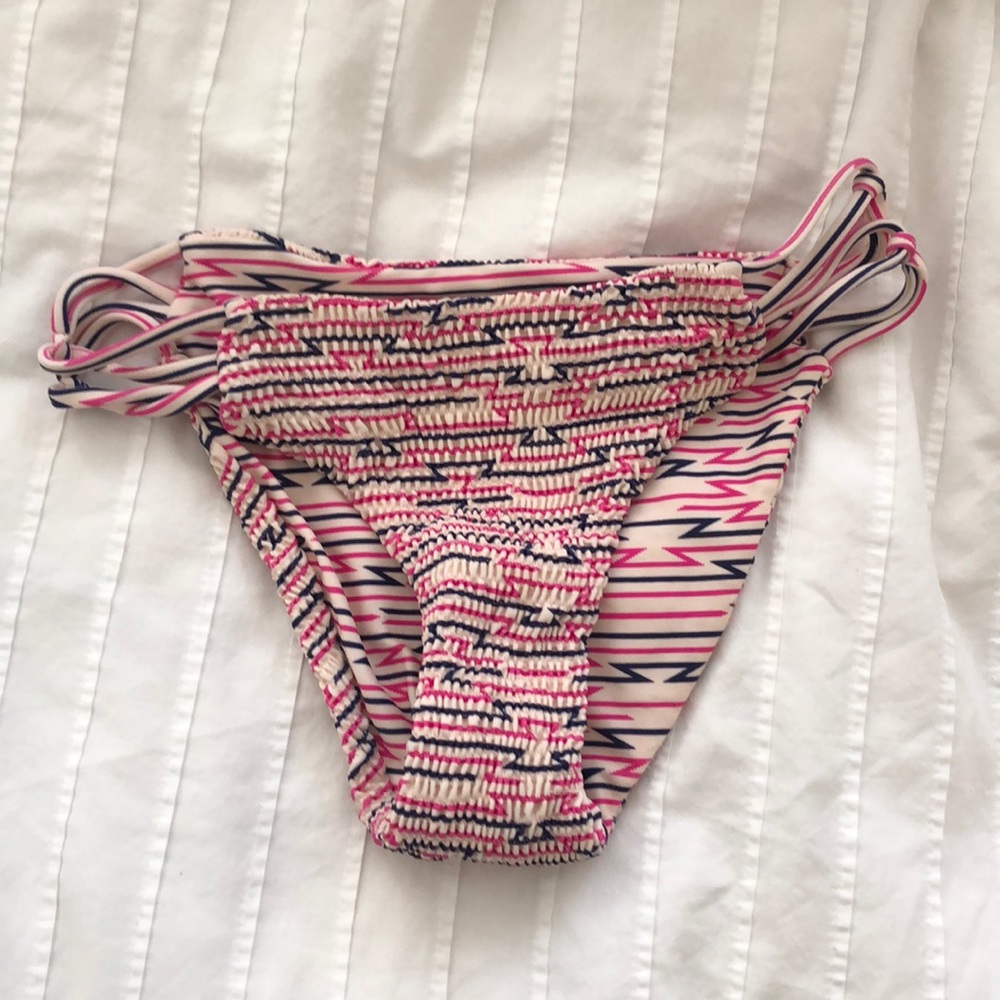 Tori Praver bikini bottom, medium coverage
